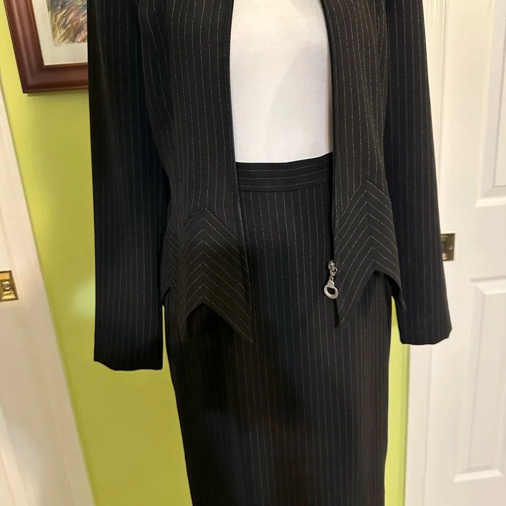 Vintage Joseph Ribkoff Pin Stripe Skirt and Matching Jacket - Picture 12 of 14